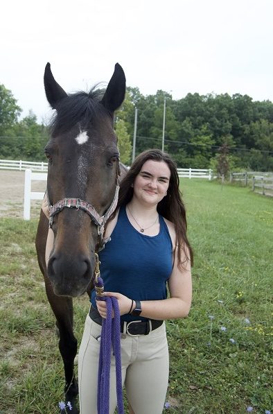 Photo of Shea O’Sullivan, Veterinary Technician Assistant for VMS Equine