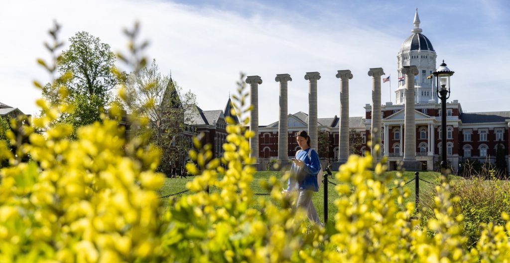Mizzou-Columns-in-Spring