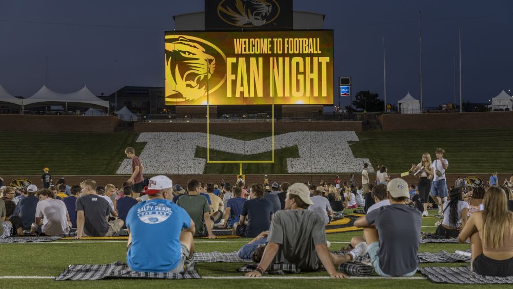 Welcome-Week-Flick-at-Faurot-event